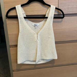 Cream Knit V‑Neck Cropped Tank - Women
